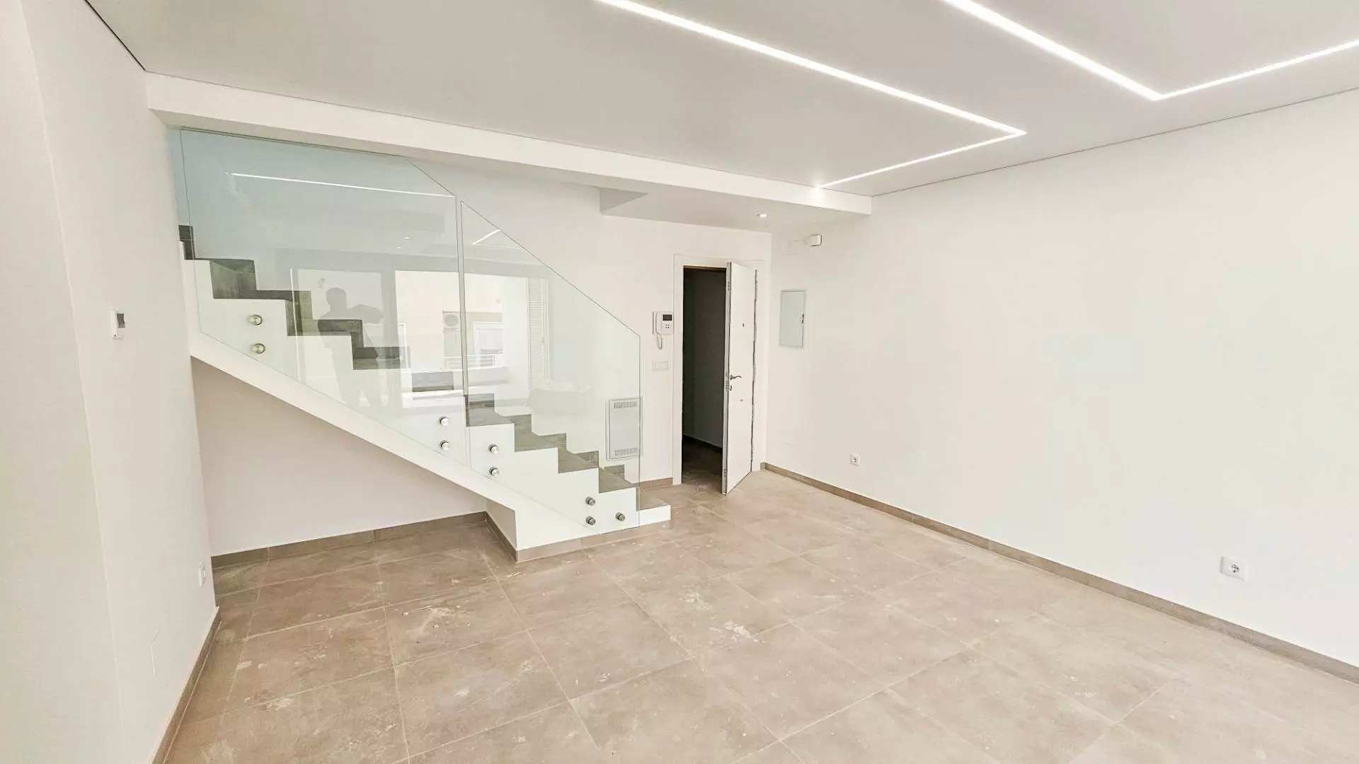 3-bedroom Penthouse In Torrevieja, Spain (162 M²)