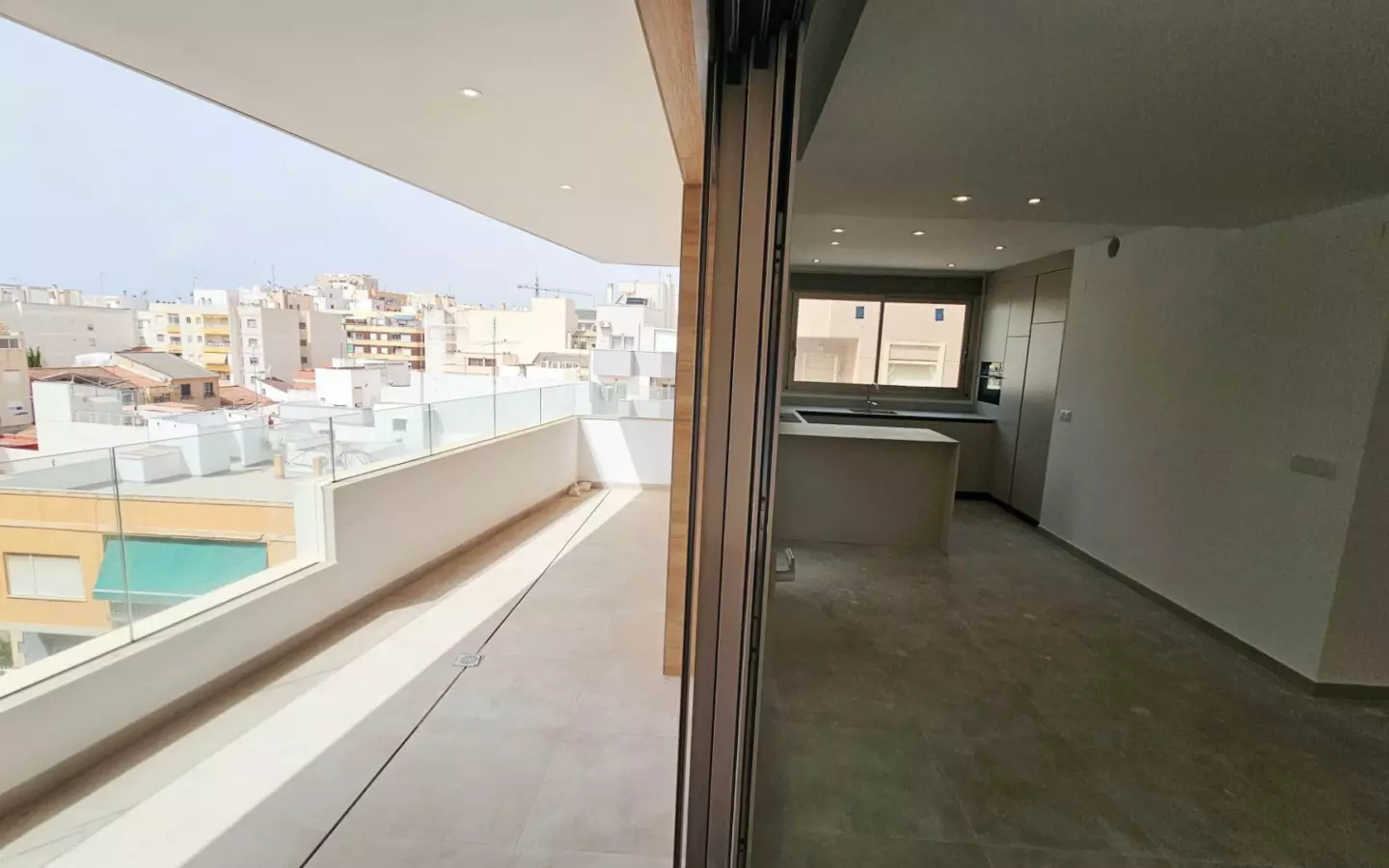 3-bedroom Penthouse In Torrevieja, Spain (162 M²)