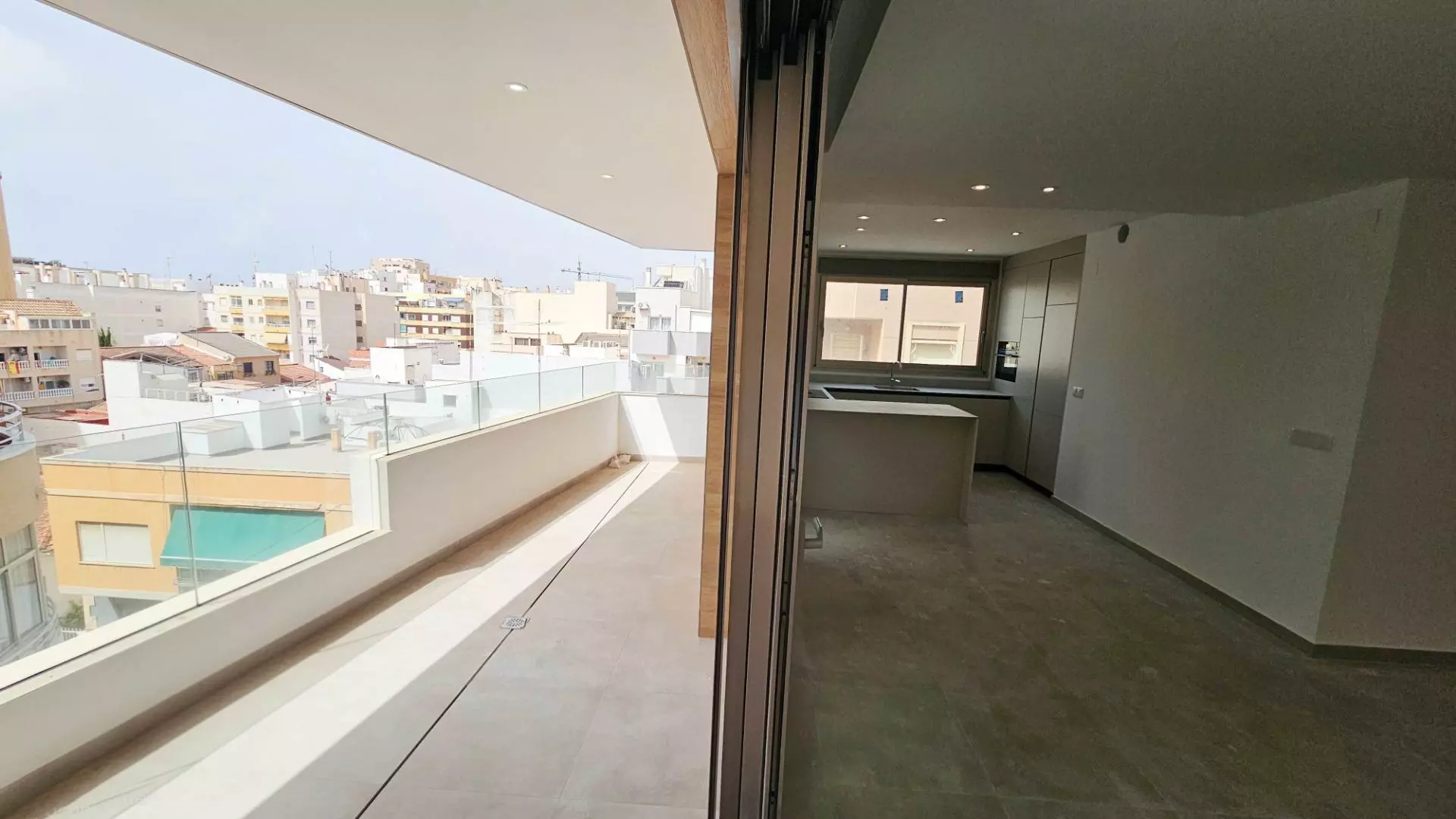 3-bedroom Penthouse In Torrevieja, Spain (162 M²)