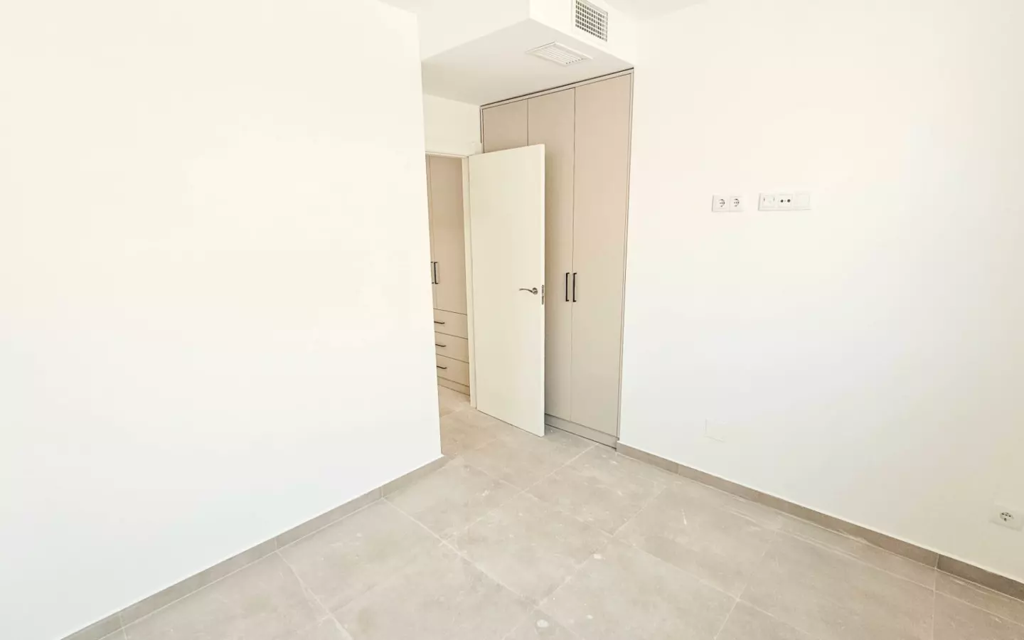 3-bedroom Penthouse In Torrevieja, Spain (162 M²)