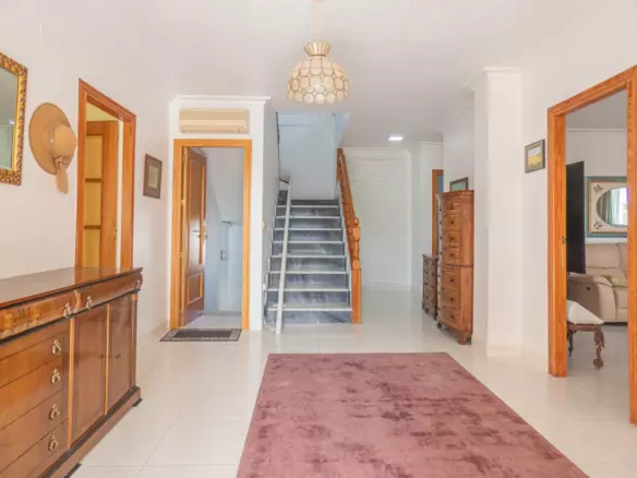 7-bedroom Villa In San Miguel De Salinas, Spain (416 M²)