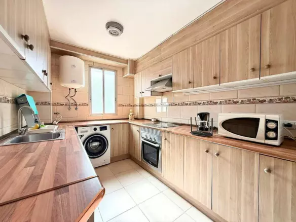 3-bedroom Flat In Valencia (90 M²)