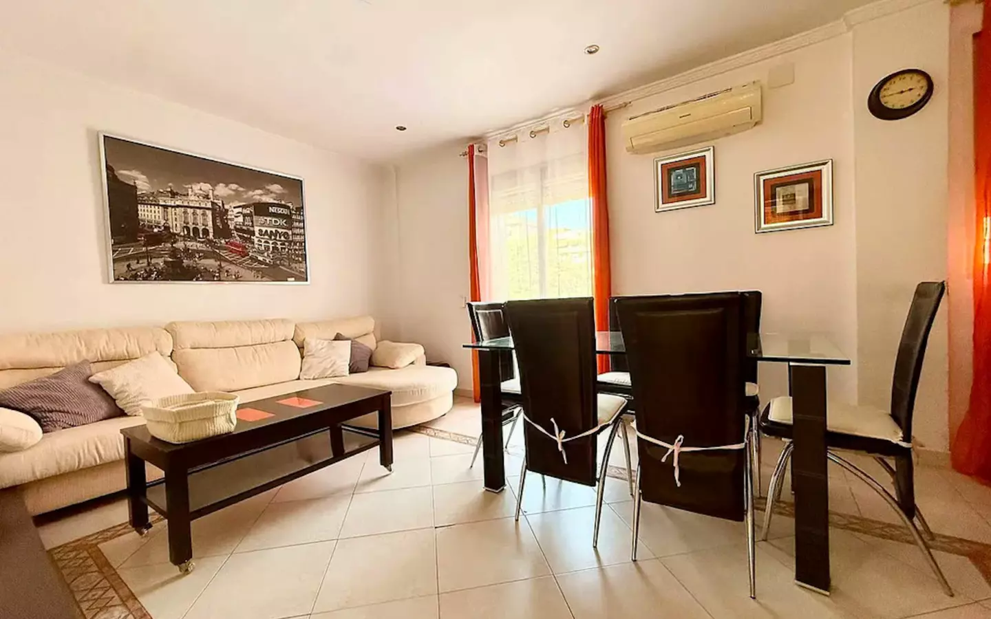 3-bedroom Flat In Valencia (90 M²)