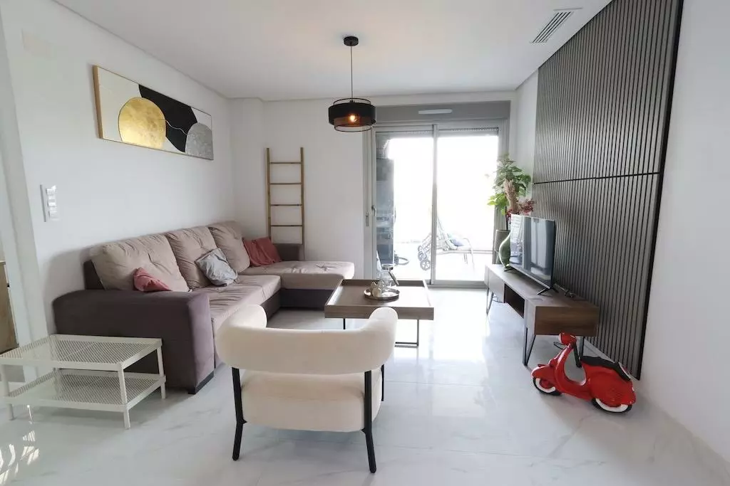 3-bedroom Apartment In Orihuela Costa, Spain (105 M²)