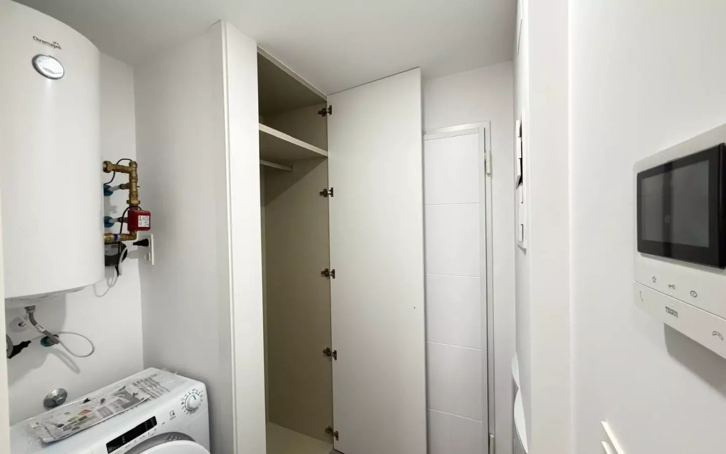 3-bedroom Apartment In Torrevieja, Spain (113 M²)