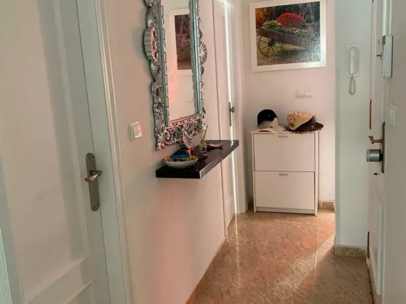 3-bedroom Penthouse In Torrevieja, Spain (80 M²)