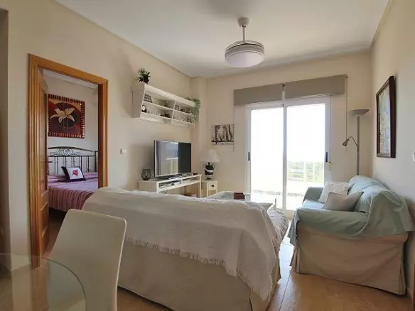 3-bedroom Apartment In Guardamar Del Segura, Spain (72 M²)