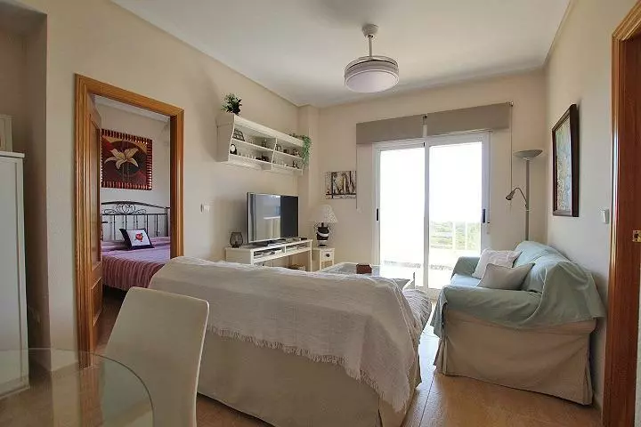 3-bedroom Apartment In Guardamar Del Segura, Spain (72 M²)