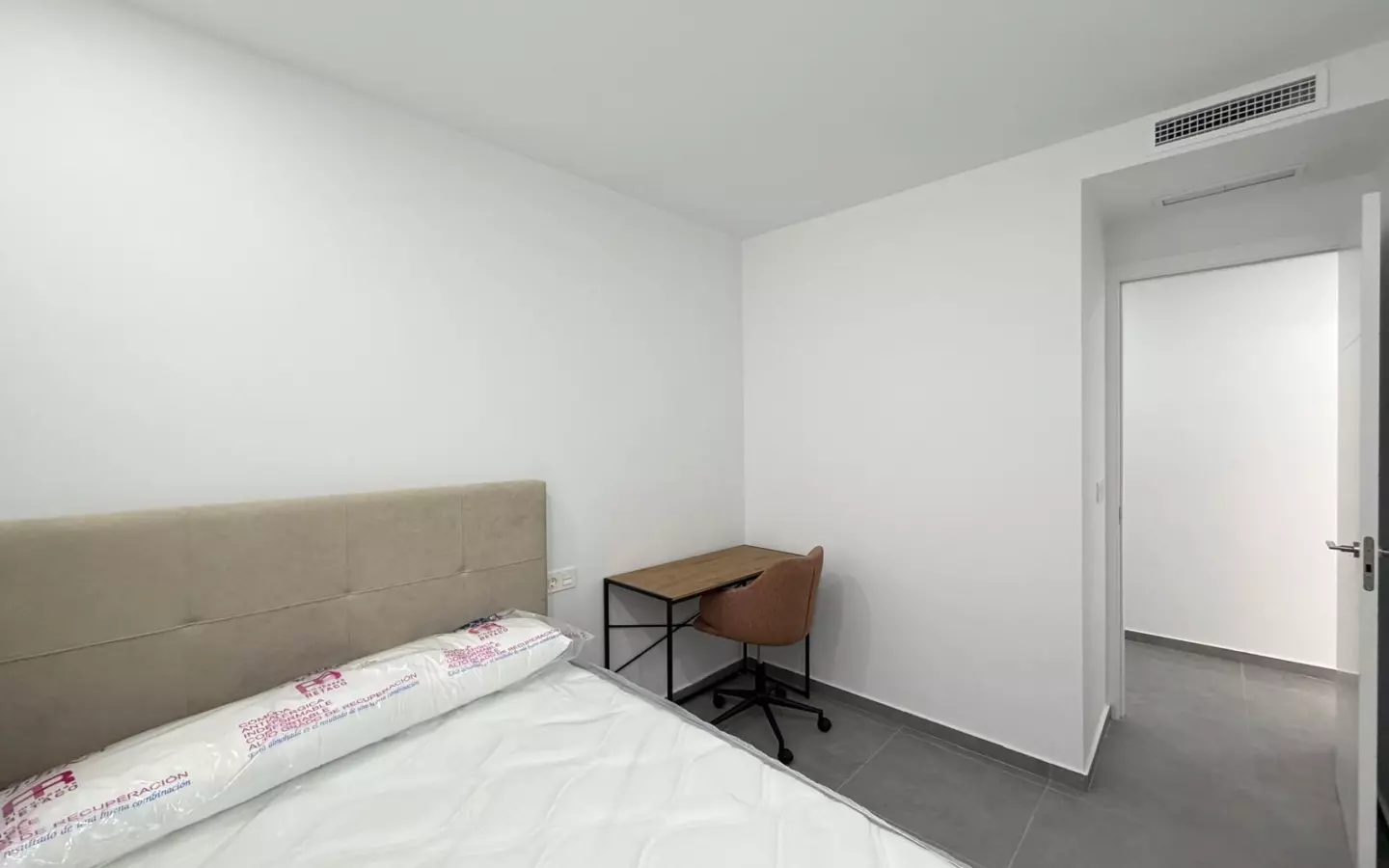 3-bedroom Apartment In Torrevieja, Spain (113 M²)