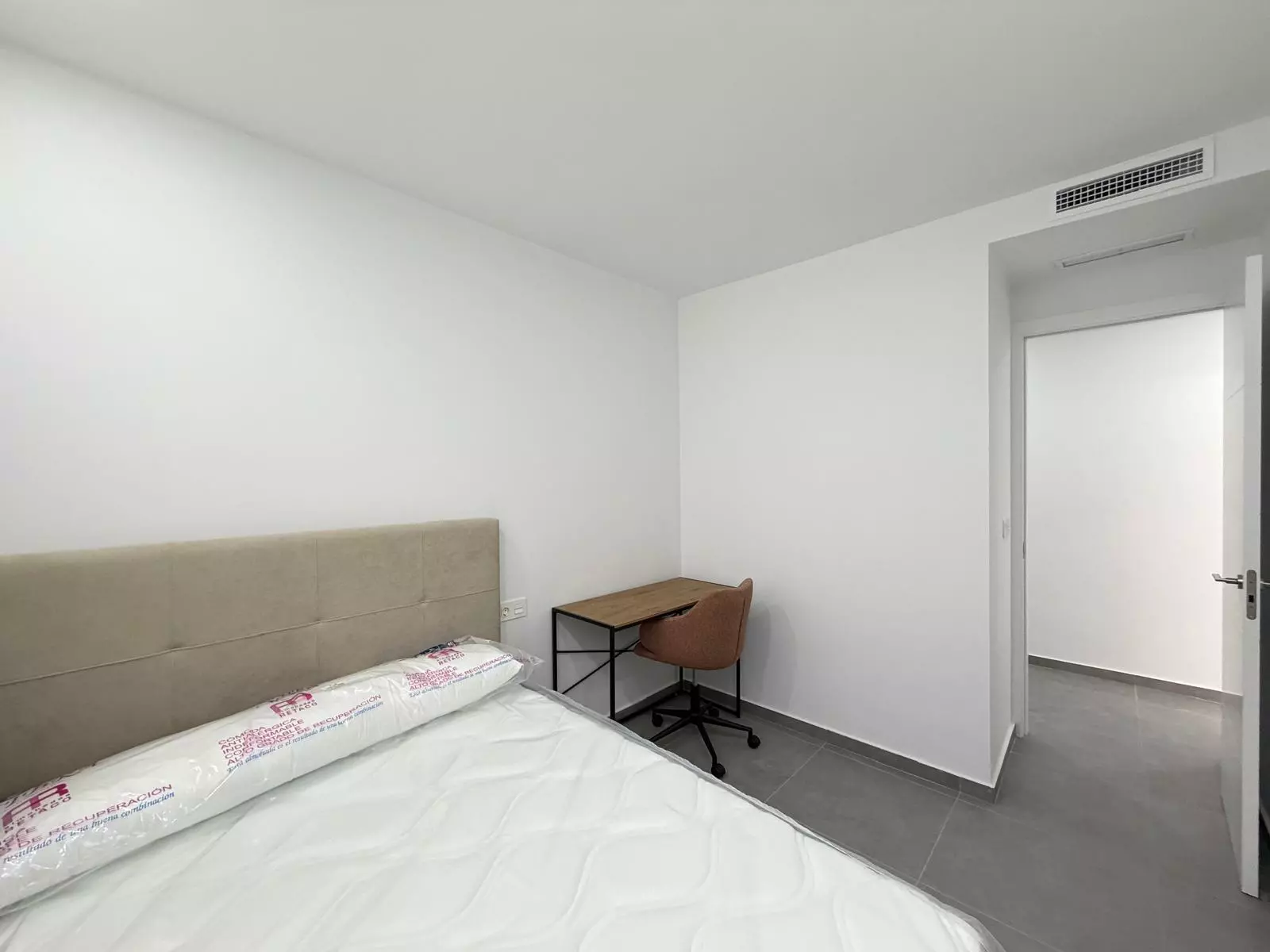 3-bedroom Apartment In Torrevieja, Spain (113 M²)