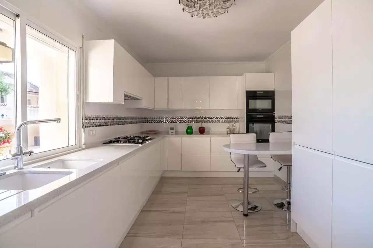 4-bedroom Villa In San Miguel De Salinas, Spain (302 M²)