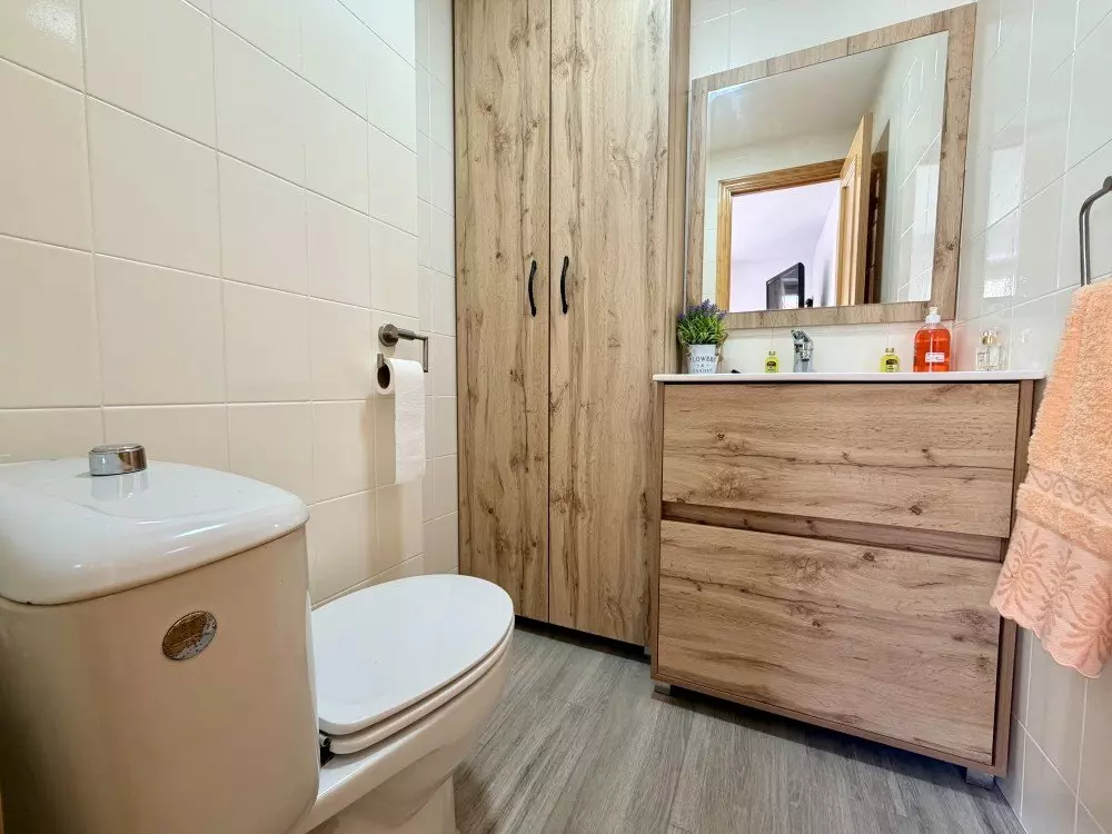 3-bedroom Apartment In Guardamar Del Segura, Spain (74 M²)