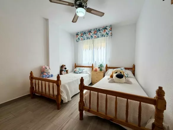 3-bedroom Apartment In Guardamar Del Segura, Spain (74 M²)