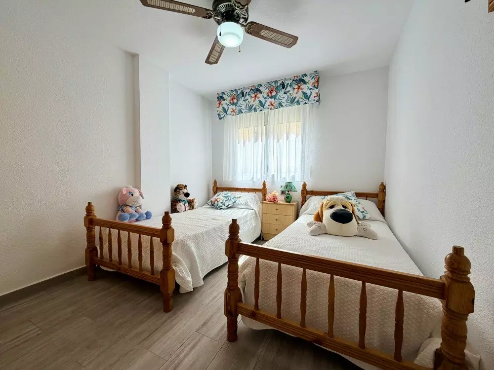 3-bedroom Apartment In Guardamar Del Segura, Spain (74 M²)