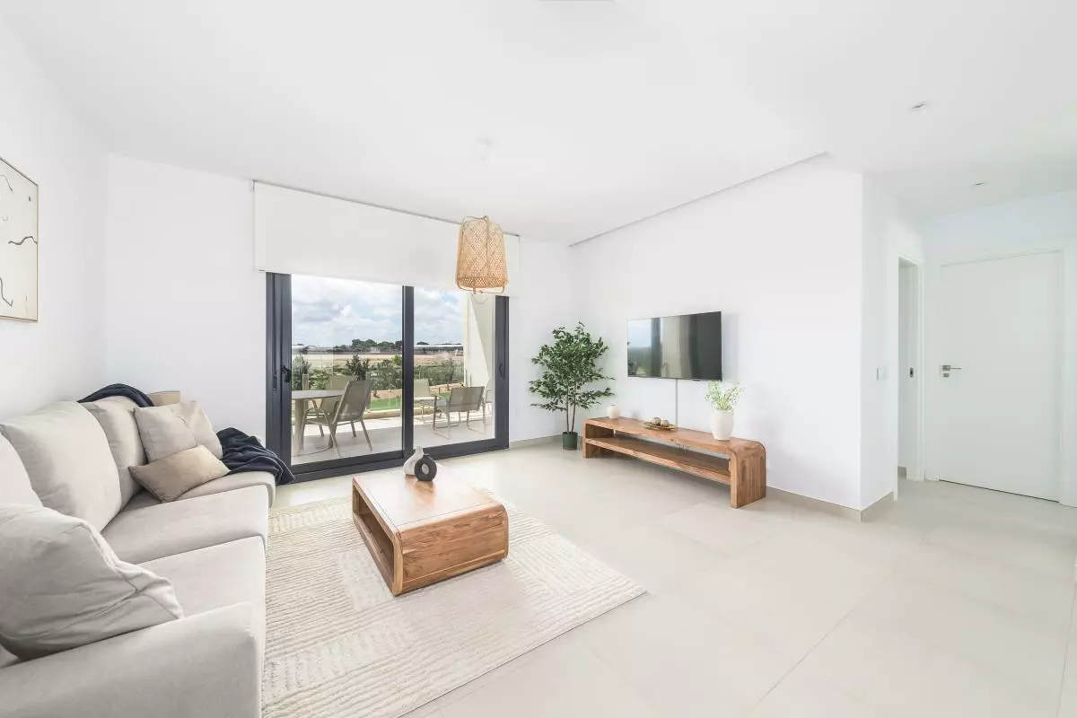 3-bedroom Apartment In Pilar De La Horadada, Spain (80 M²)