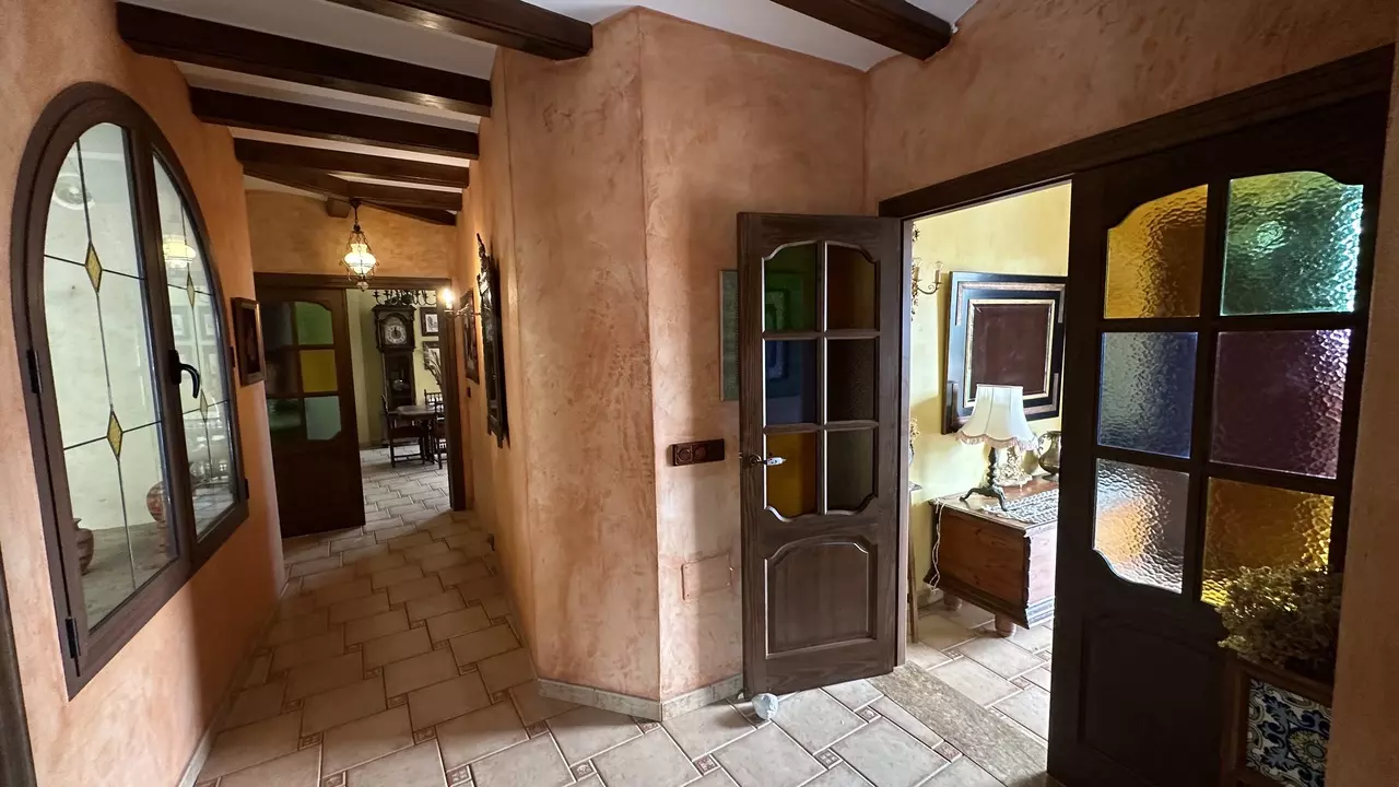 4-bedroom Town House In San Miguel De Salinas, Spain (550 M²)