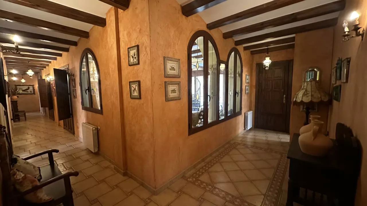 4-bedroom Town House In San Miguel De Salinas, Spain (550 M²)