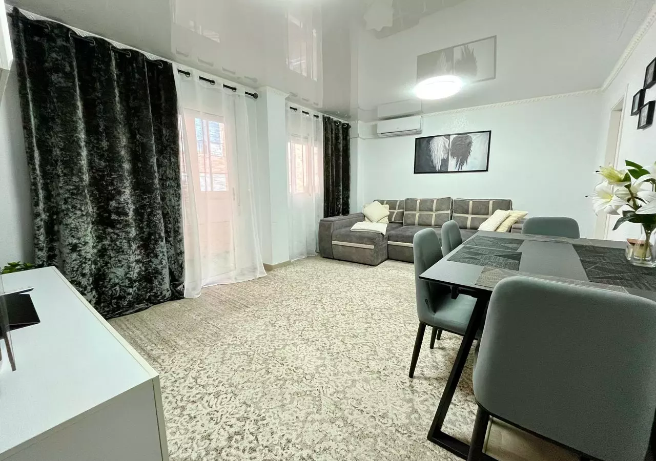4-bedroom Apartment In Torrevieja, Spain (115 M²)