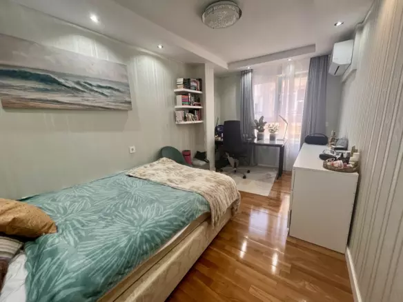 3-bedroom Apartment In Torrevieja, Spain (101 M²)