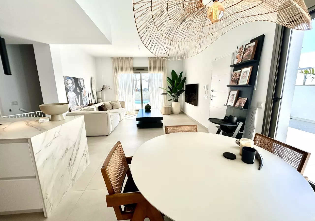 4-bedroom Villa In San Miguel De Salinas, Spain (256 M²)