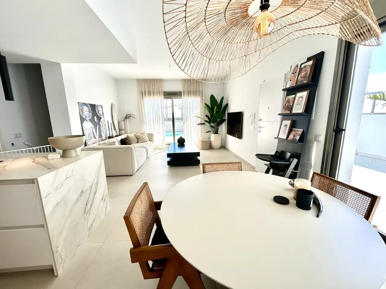 4-bedroom Villa In San Miguel De Salinas, Spain (256 M²)