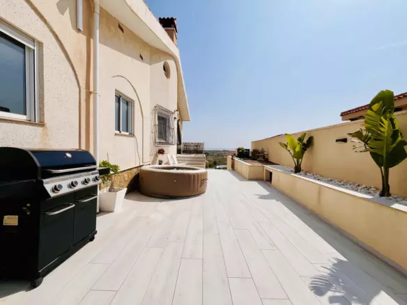 5-bedroom Villa In San Miguel De Salinas, Spain (163 M²)
