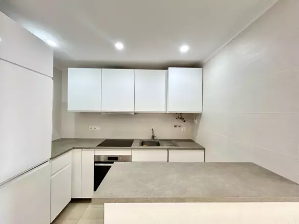 2-bedroom Apartment In Villamartin, Spain (60 M²)