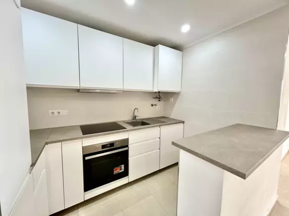 2-bedroom Apartment In Villamartin, Spain (60 M²)