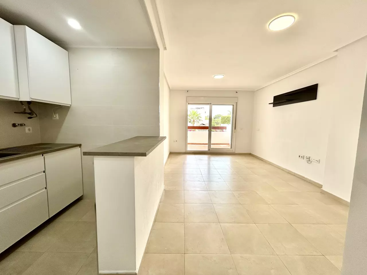 2-bedroom Apartment In Villamartin, Spain (60 M²)