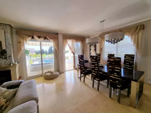 5-bedroom Villa In Torrevieja, Spain (469 M²)