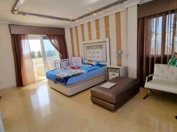 5-bedroom Villa In Torrevieja, Spain (469 M²)
