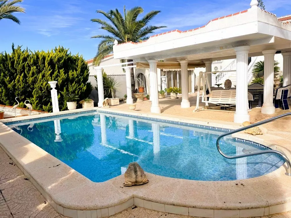 3-bedroom Villa In Ciudad Quesada, Spain (212 M²)