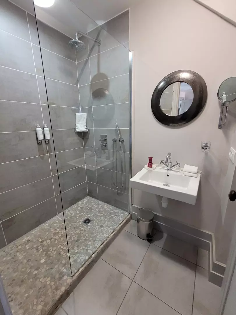 2-bedroom Apartment In Quarante, France (70 M²)