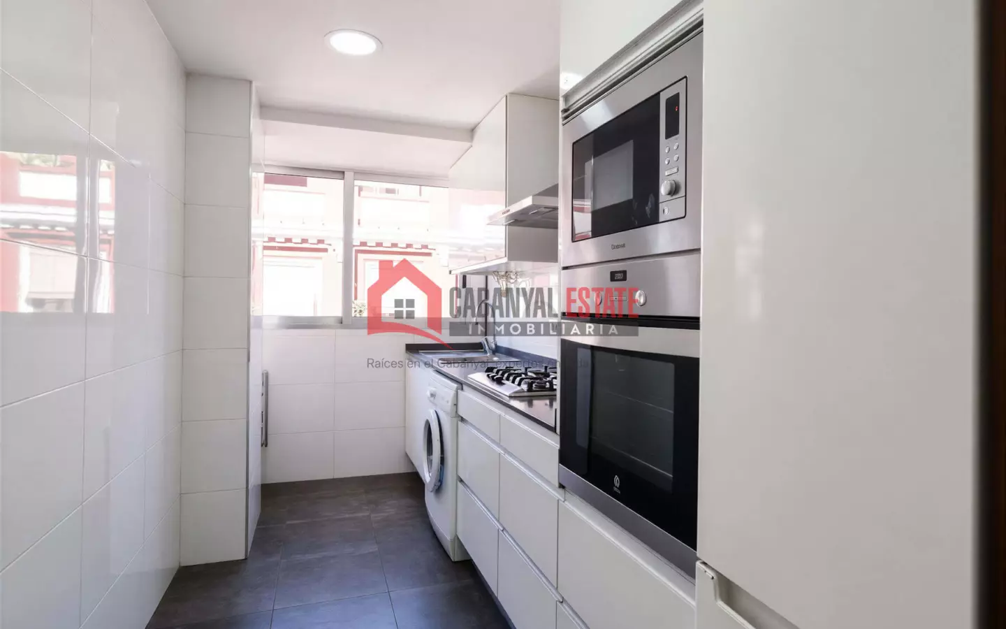 3-bedroom Flat In Valencia (92 M²)