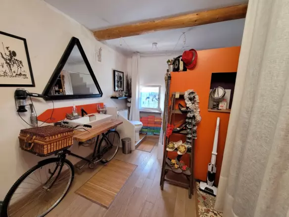 2-bedroom House In Autignac, France (110 M²)
