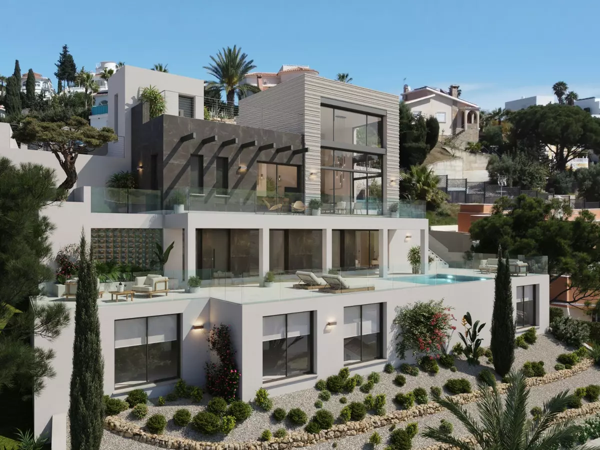 4-bedroom Villa In Rincón De La Victoria, Spain (214 M²)