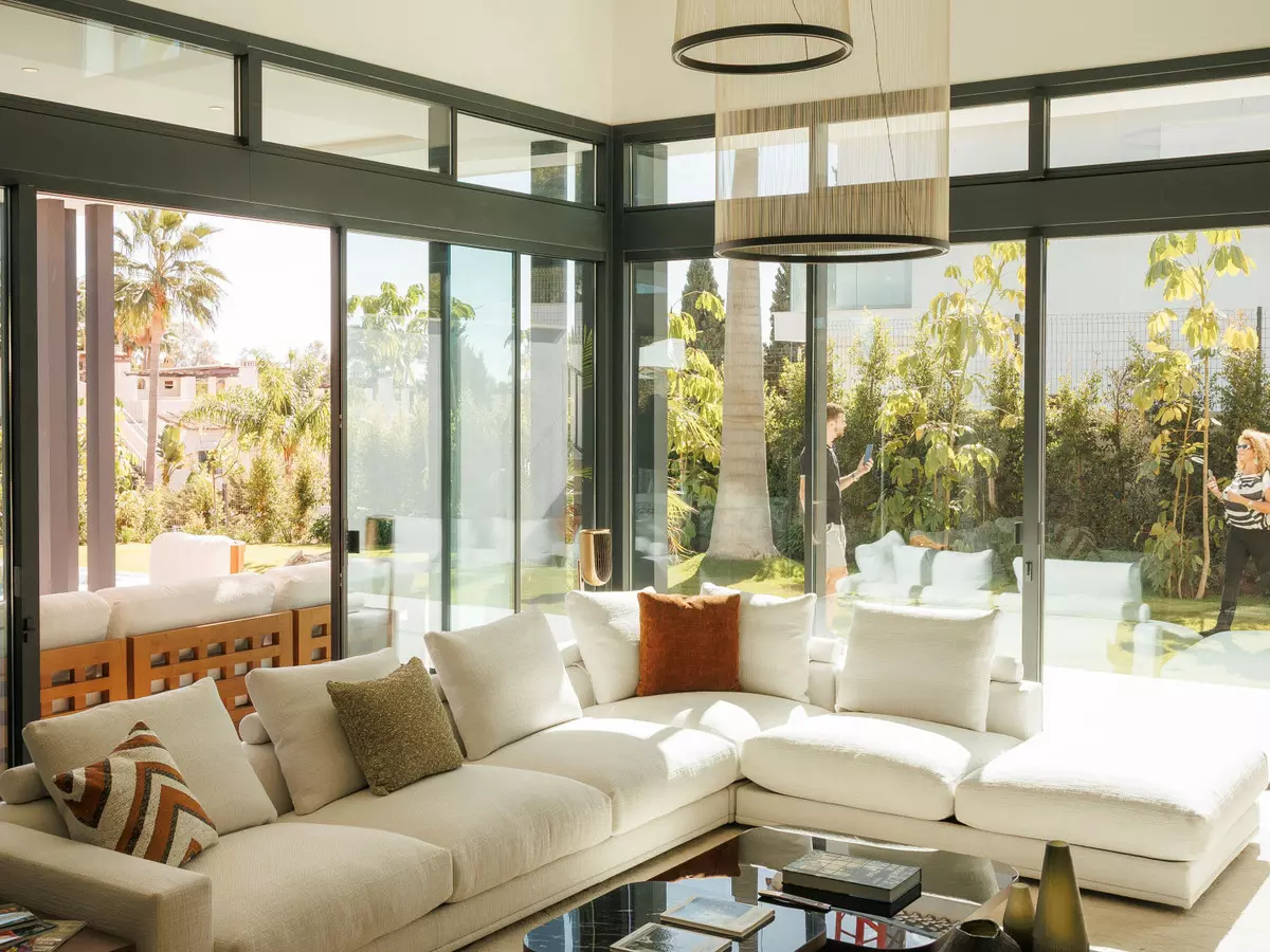 4-bedroom Villa In Marbella, Spain (618 M²)