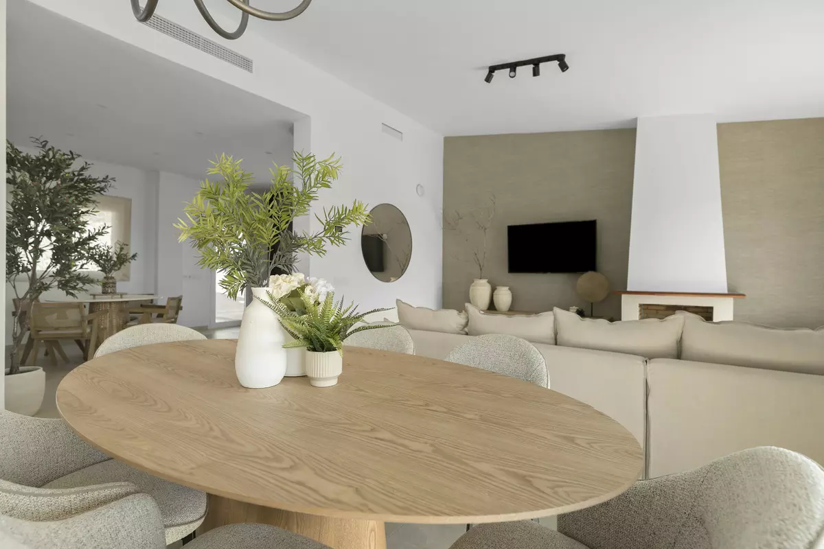 5-bedroom Villa In Mijas, Spain (234 M²)