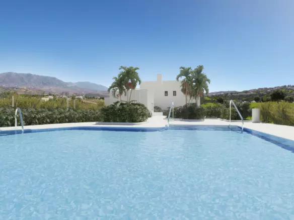 3-bedroom Townhouse In Mijas, Spain (181 M²)
