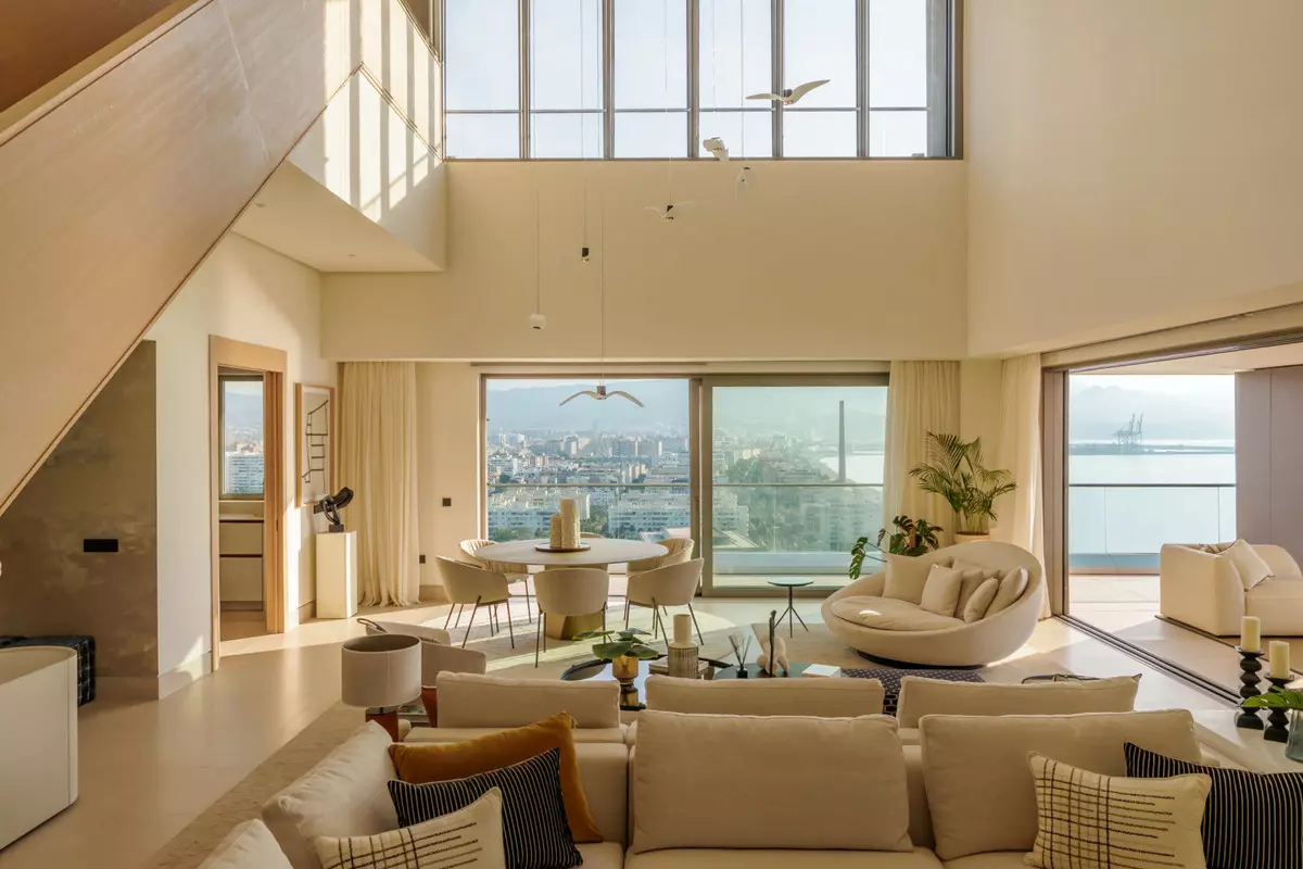 4-bedroom Apartment In Málaga, Spain (413 M²)