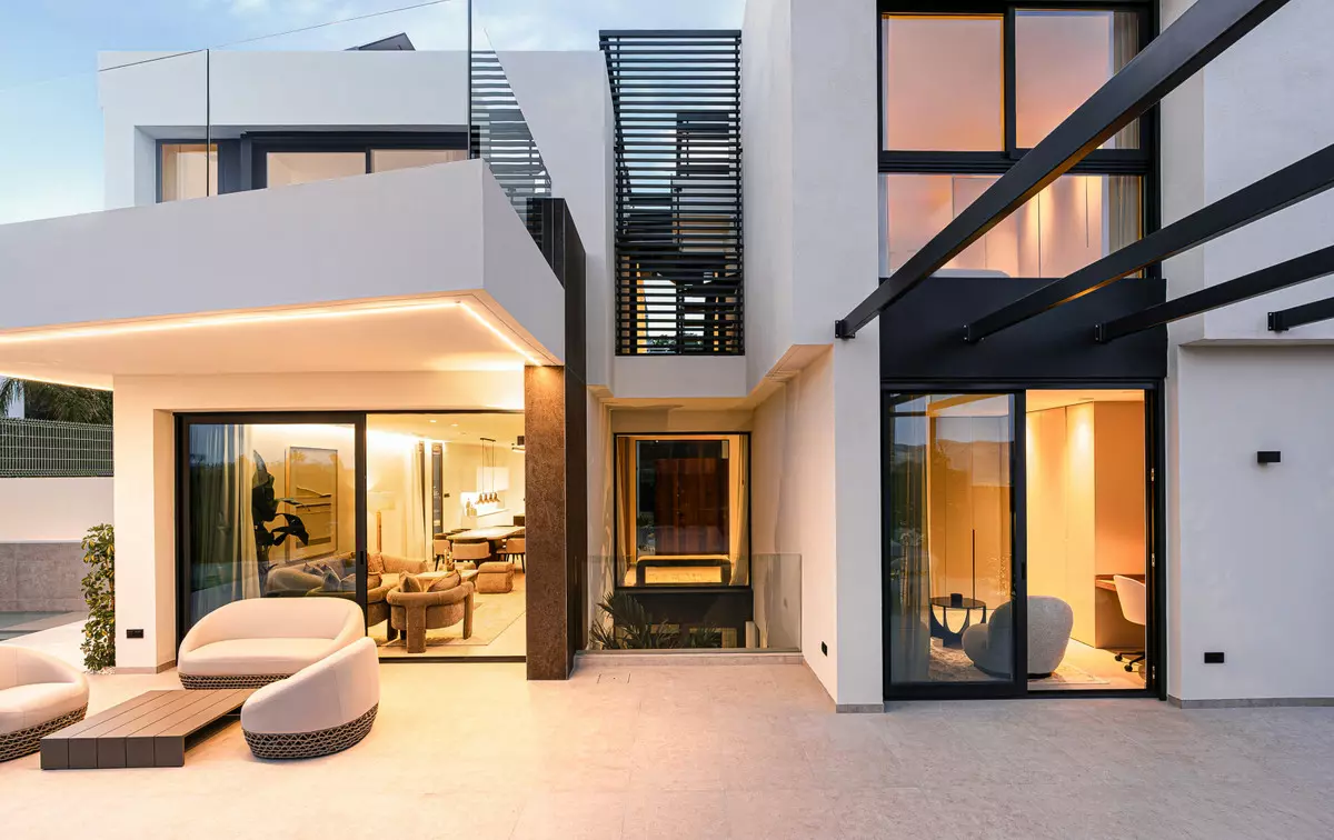 4-bedroom Villa In La Nucía, Spain (342 M²)