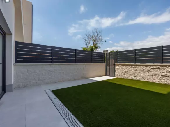 2-bedroom Apartment In Villajoyosa, Spain (86 M²)