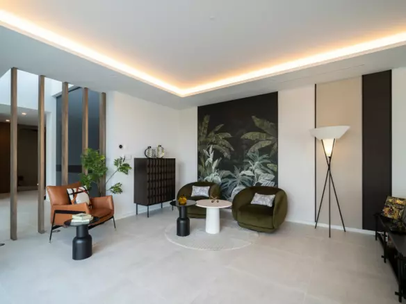 6-bedroom Villa In Estepona, Spain (1.182 M²)