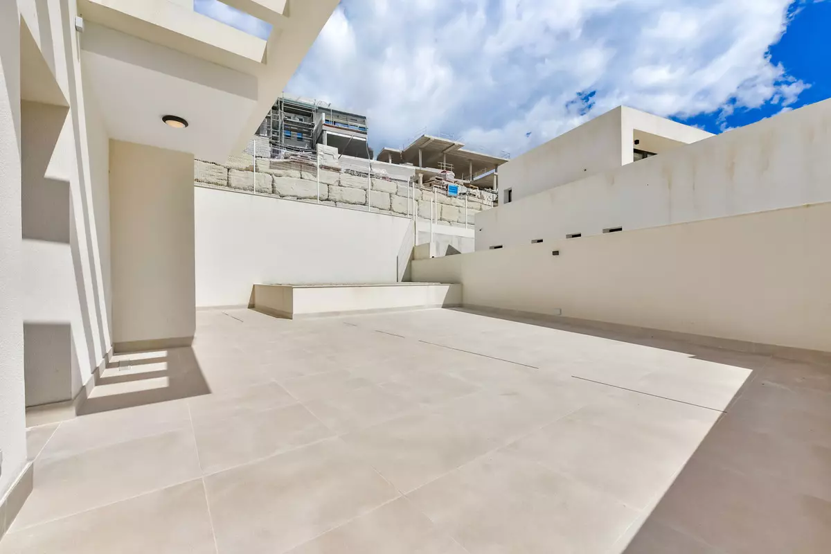 7-bedroom Villa In Finestrat, Spain (636 M²)