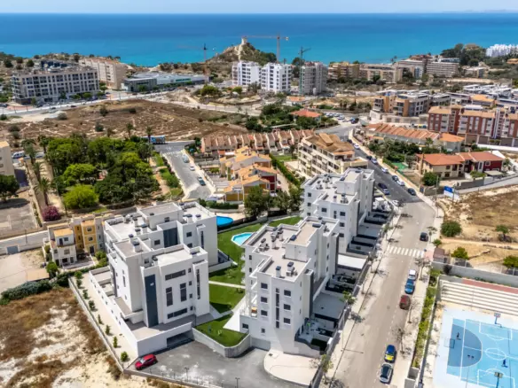 2-bedroom Apartment In Villajoyosa, Spain (86 M²)