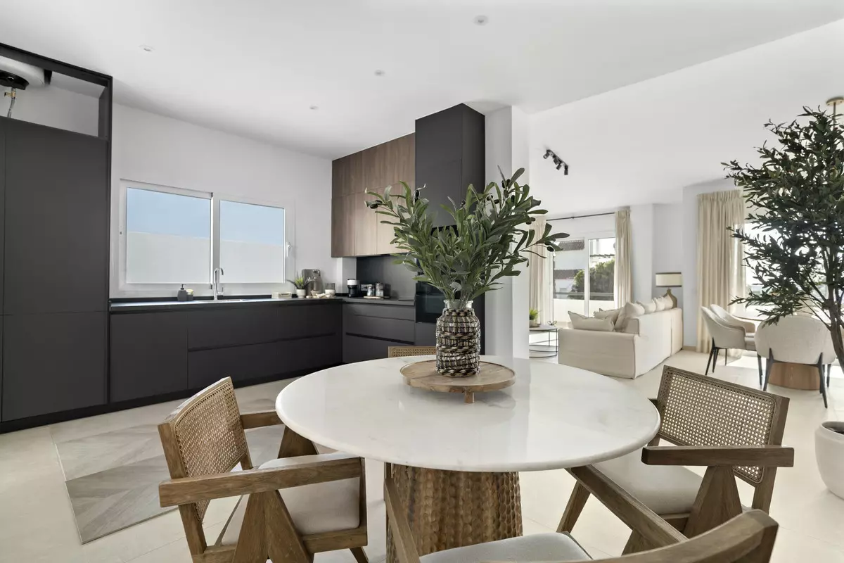 5-bedroom Villa In Mijas, Spain (234 M²)