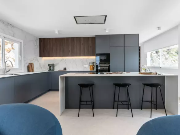 4-bedroom Villa In Altea, Spain (405 M²)