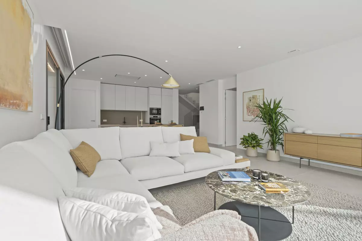3-bedroom Villa In Benidorm, Spain (227 M²)