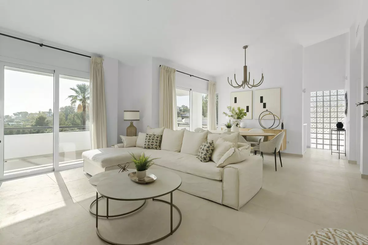 5-bedroom Villa In Mijas, Spain (234 M²)