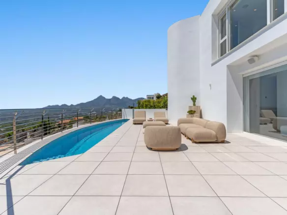 4-bedroom Villa In Altea, Spain (405 M²)